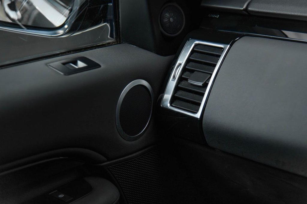 Used Land Rover Discovery 2018 for sale - 76962175: Photo 28