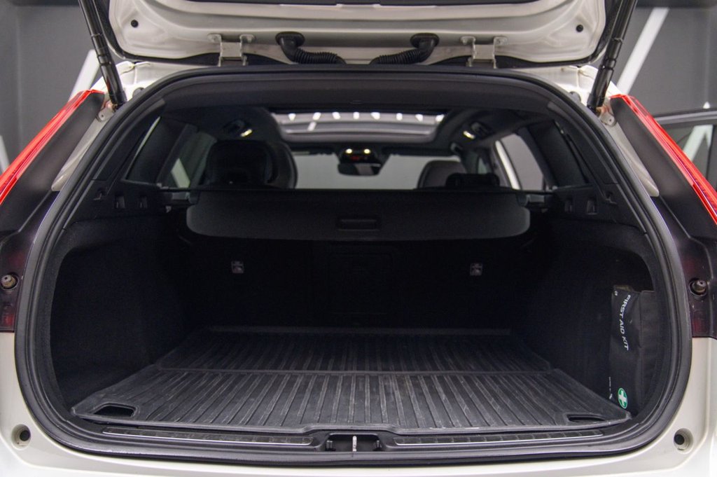 Used Volvo V60 2019 for sale - 76900816: Photo 10