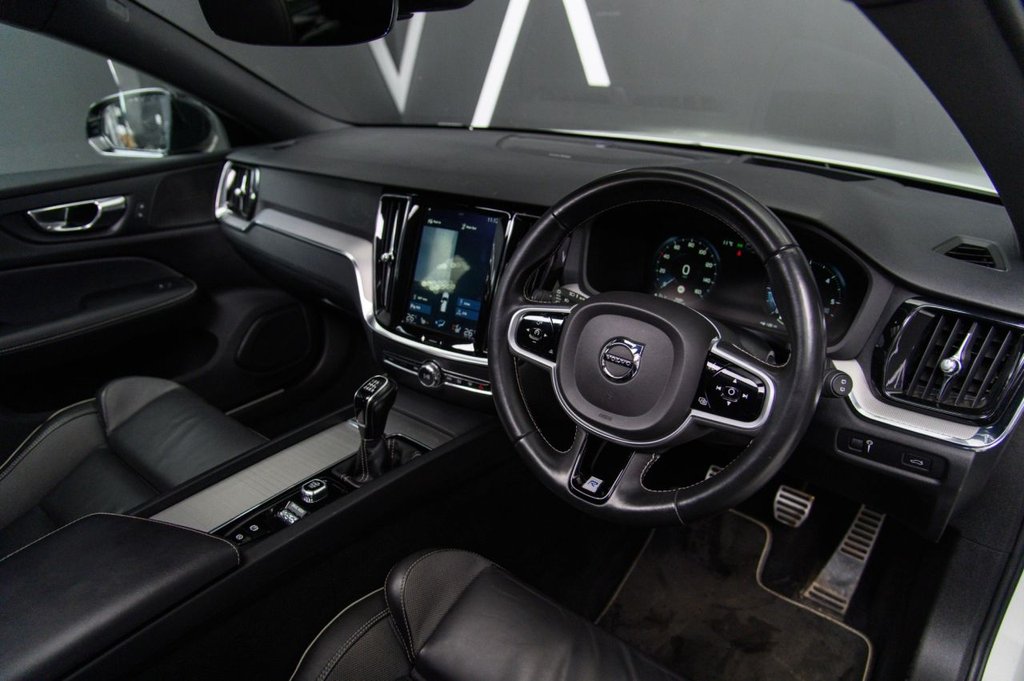 Used Volvo V60 2019 for sale - 76900816: Photo 11