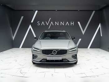 Used Volvo V60 2019 for sale - 76900816: Photo