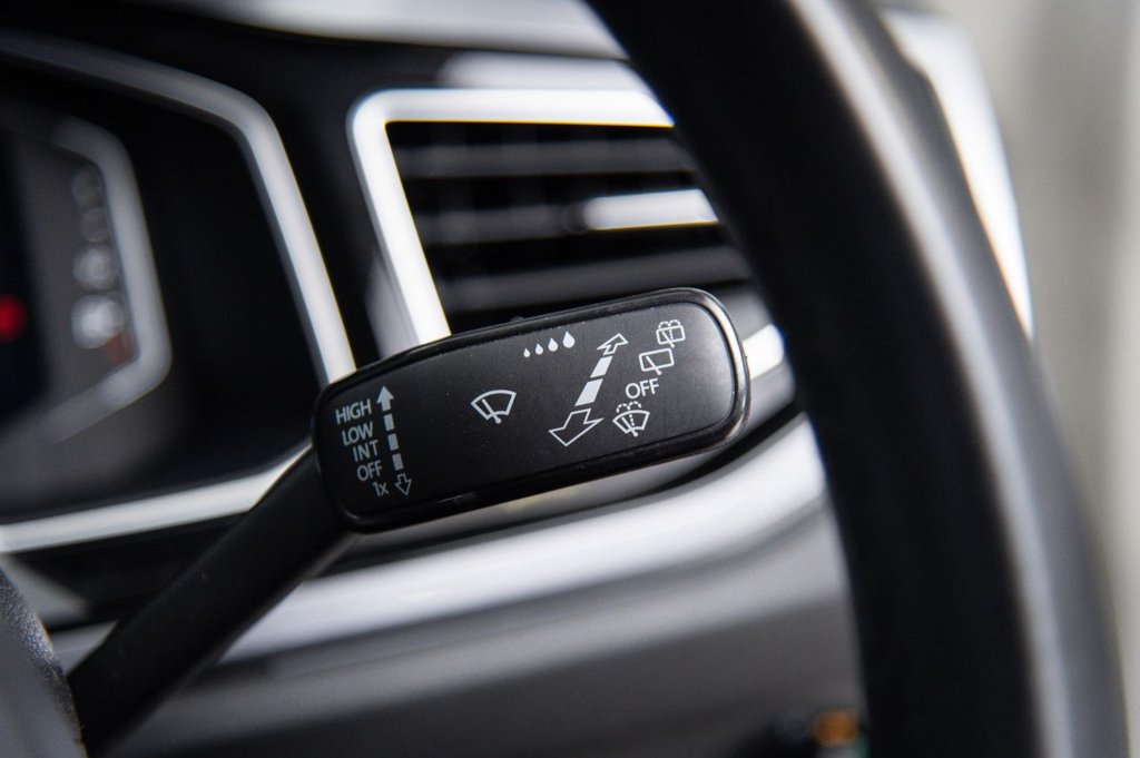 Used Volkswagen Taigo 2023 for sale - 76280269: Photo 30