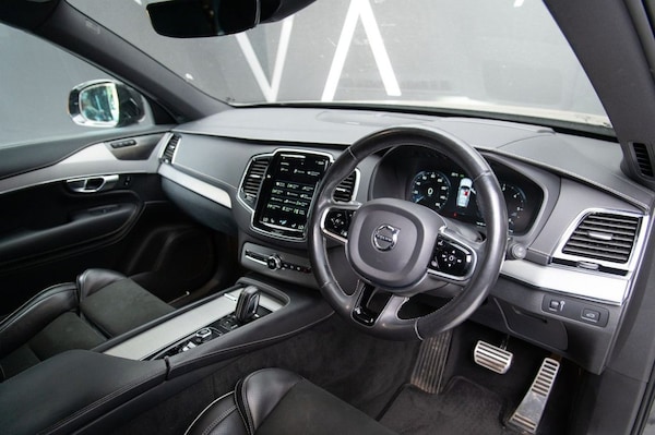 Used Volvo XC90 2020 for sale - 75654524: Photo 2