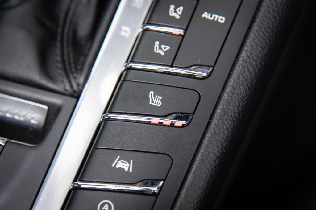 Used Porsche Macan 2019 for sale - 75896537: Photo 22