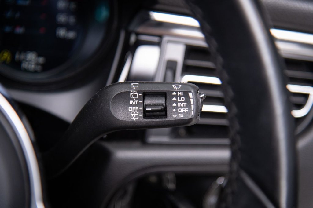 Used Porsche Macan 2019 for sale - 75896537: Photo 39