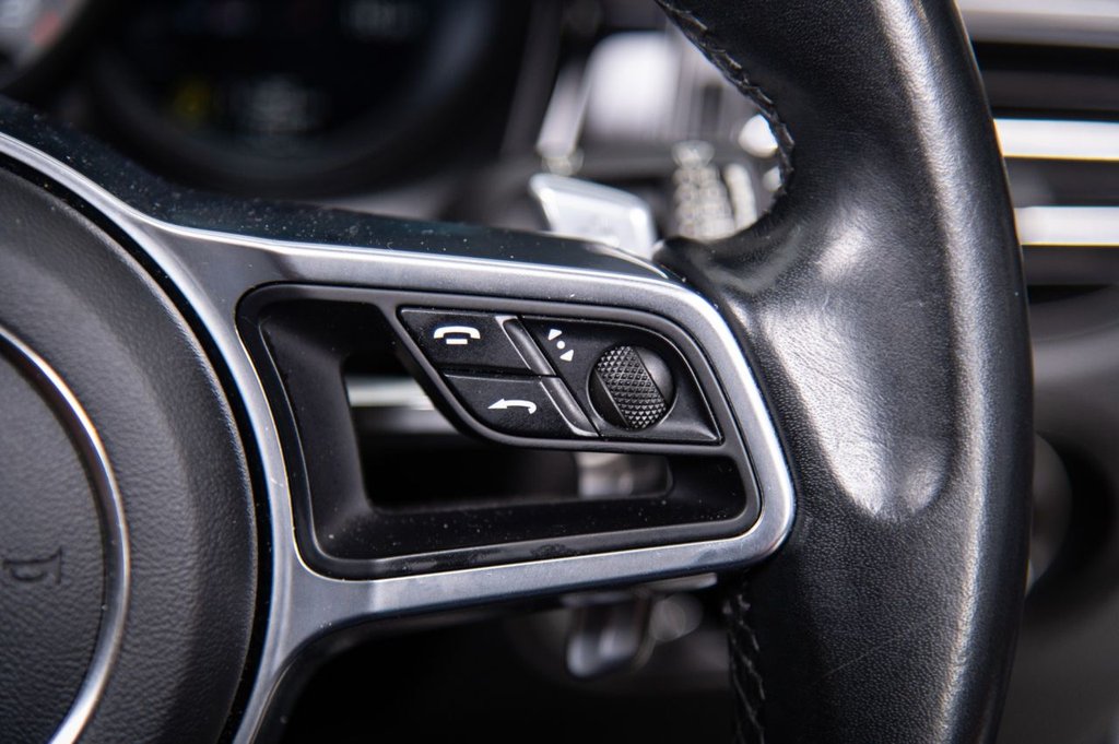 Used Porsche Macan 2019 for sale - 75896537: Photo 40