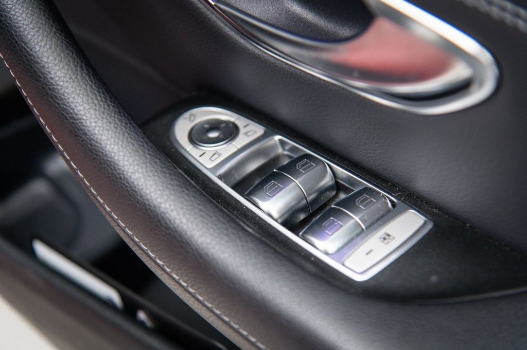Used Mercedes-Benz E Class 2020 for sale - 76210481: Photo 29