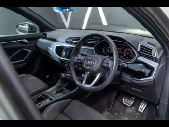 Used Audi Q3 2019 for sale - 74229499: Photo
