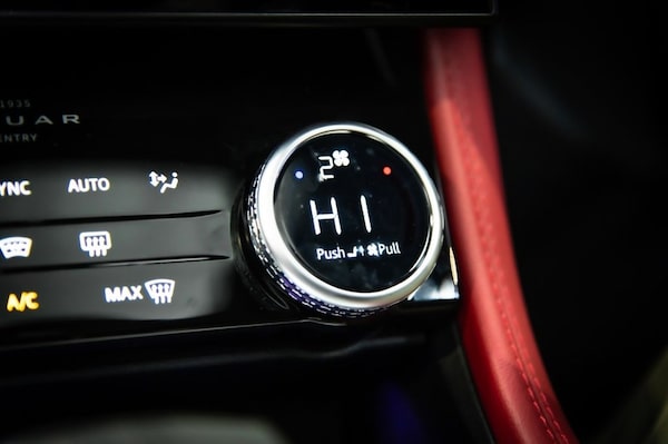 Used Jaguar F-Pace 2022 for sale - 73727315: Photo 17