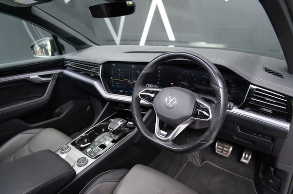 Used Volkswagen Touareg 2022 for sale - 75597254: Photo 2