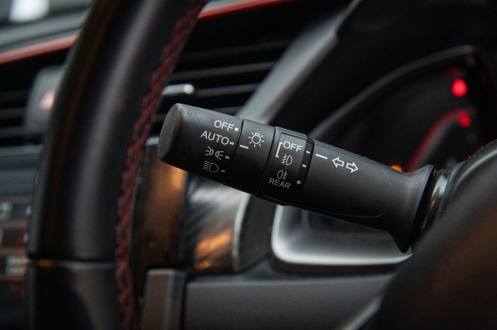 Used Honda Civic 2020 for sale - 75896430: Photo 24