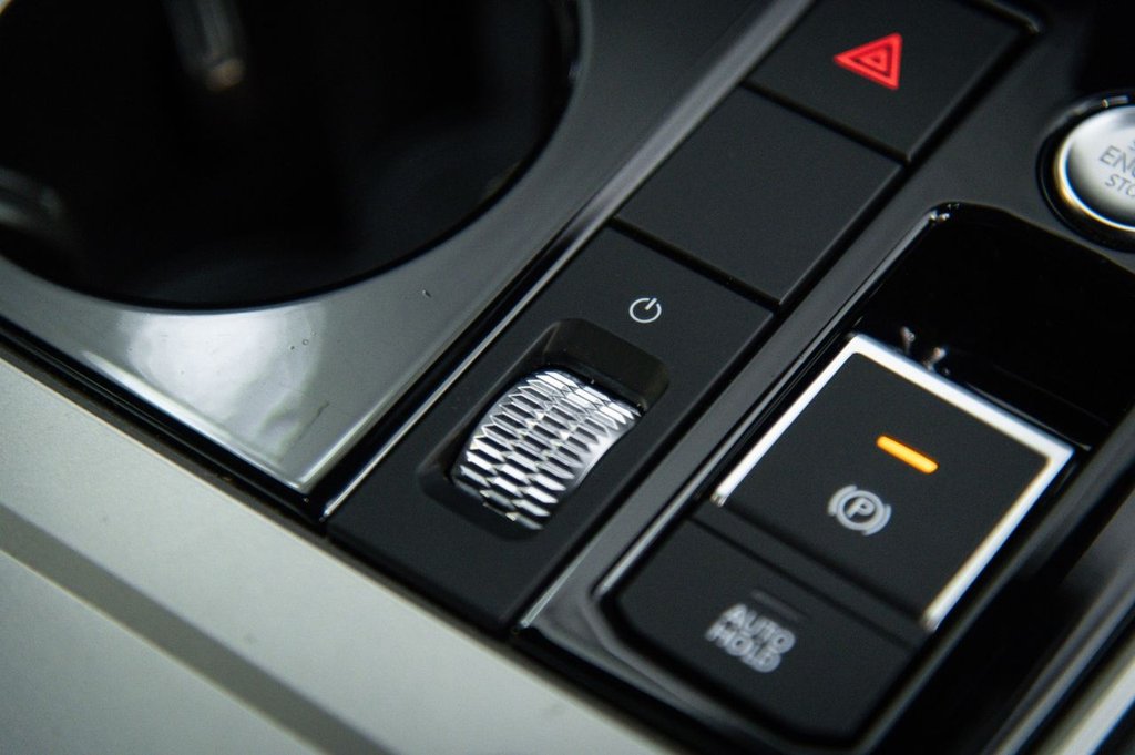 Used Volkswagen Touareg 2020 for sale - 77072322: Photo 22