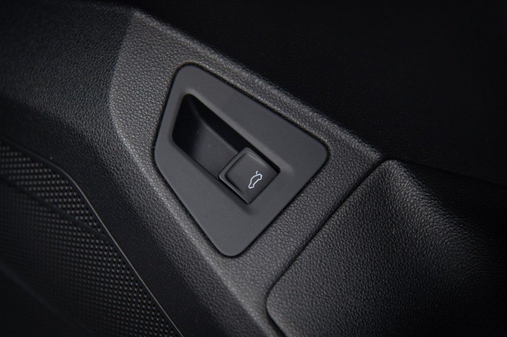 Used Volkswagen Touareg 2020 for sale - 77072322: Photo 30