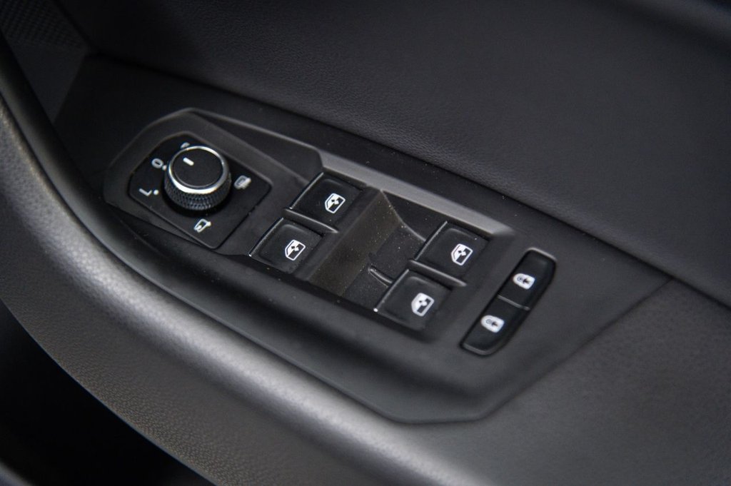 Used Volkswagen Touareg 2020 for sale - 77072322: Photo 32