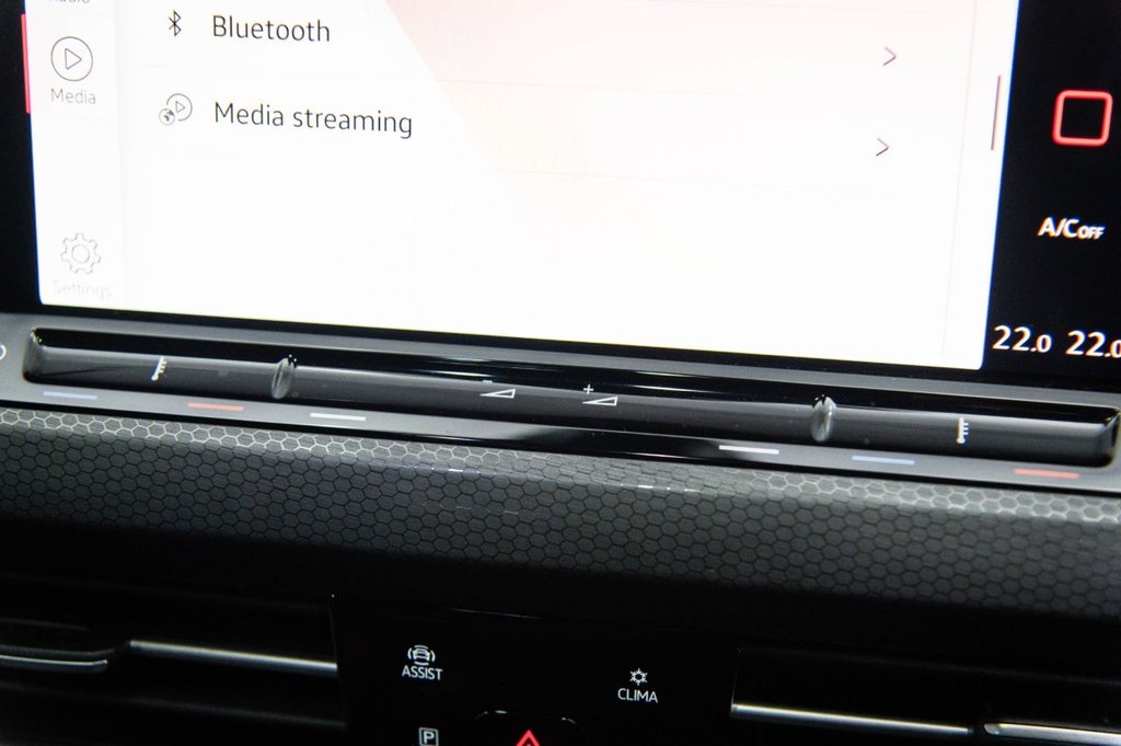 Used Volkswagen Golf 2021 for sale - 77302050: Photo 29