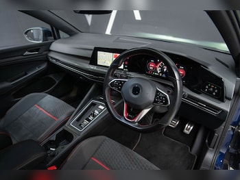 Used Volkswagen Golf 2021 for sale - 77302050: Photo