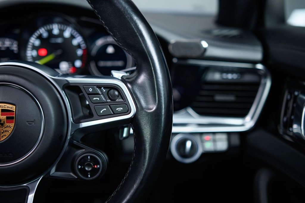 Used Porsche Panamera 2018 for sale - 77153645: Photo 21