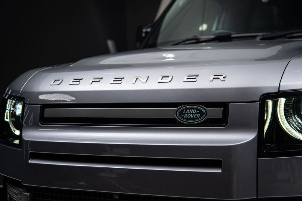 Used Land Rover Defender 2022 for sale - 76256218: Photo 17