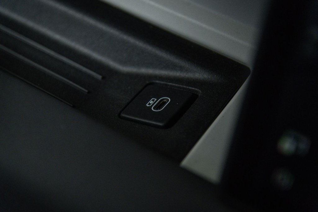 Used Land Rover Defender 2022 for sale - 76256218: Photo 18