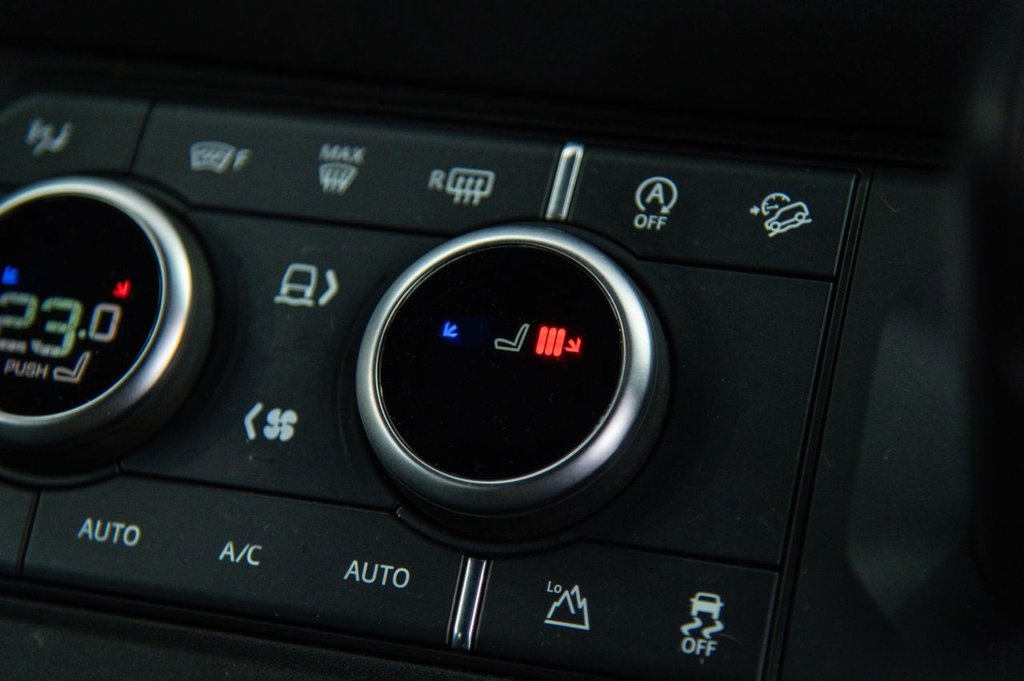 Used Land Rover Defender 2022 for sale - 76256218: Photo 20