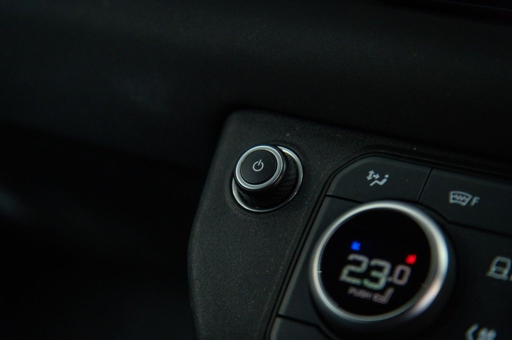 Used Land Rover Defender 2022 for sale - 76256218: Photo 21