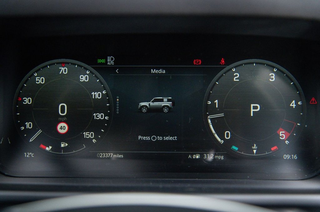 Used Land Rover Defender 2022 for sale - 76256218: Photo 41