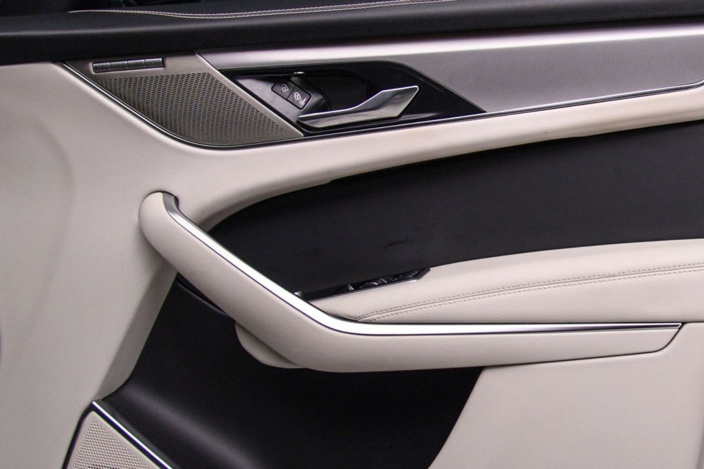 Used Jaguar F-Pace 2021 for sale - 76962370: Photo 22