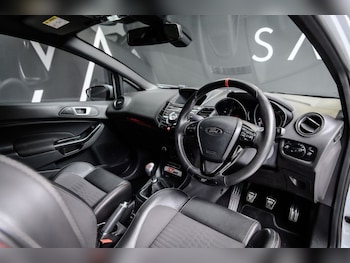 Used Ford Fiesta 2016 for sale - 76546413: Photo