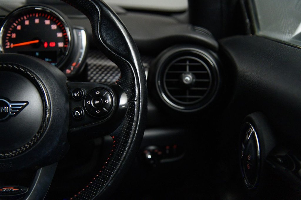 Used MINI Hatch 2019 for sale - 77065151: Photo 17