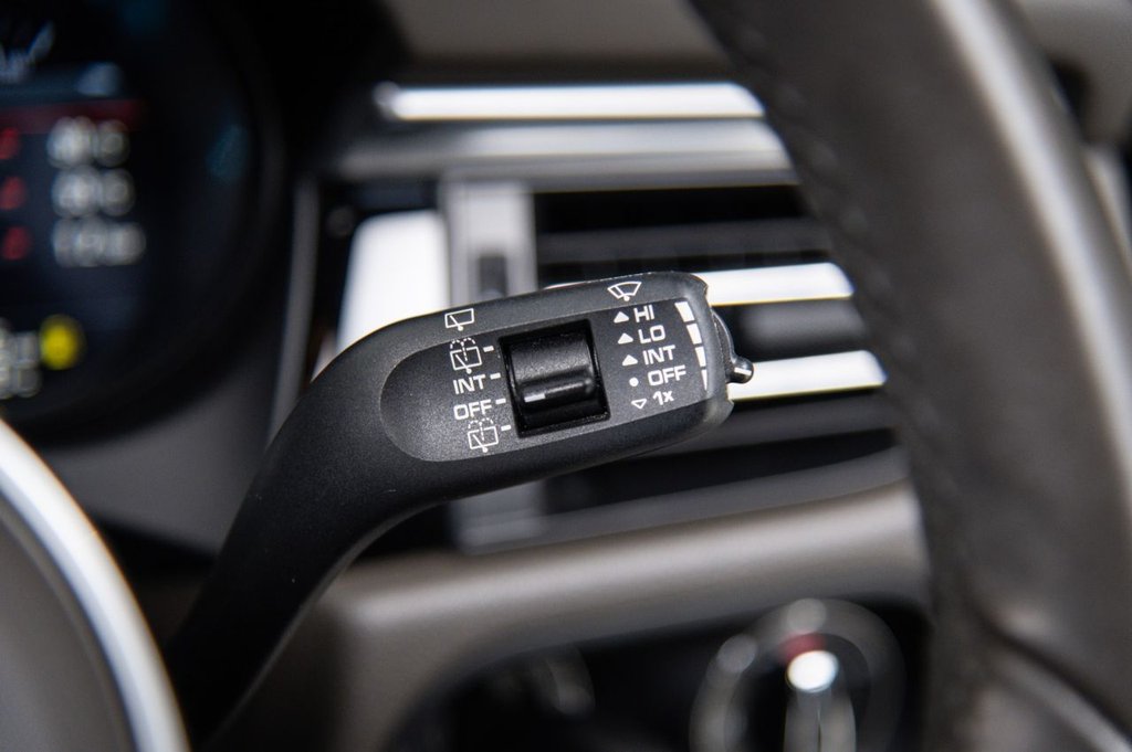 Used Porsche Macan 2020 for sale - 76400497: Photo 29