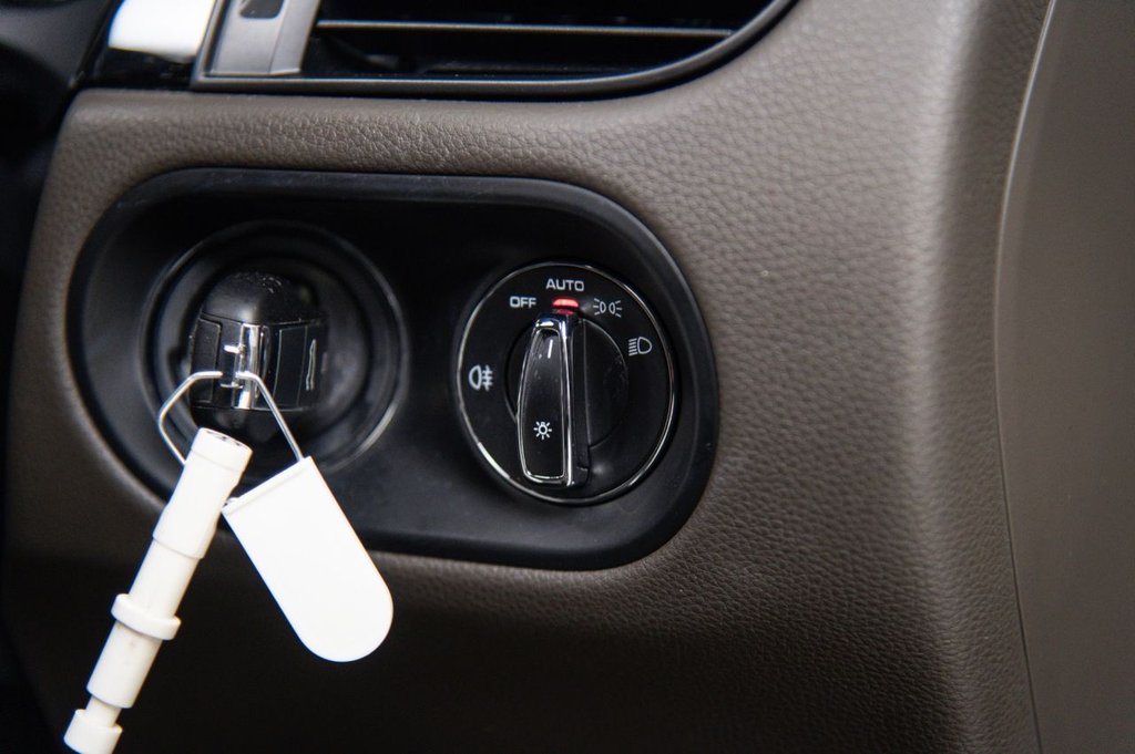 Used Porsche Macan 2020 for sale - 76400497: Photo 32