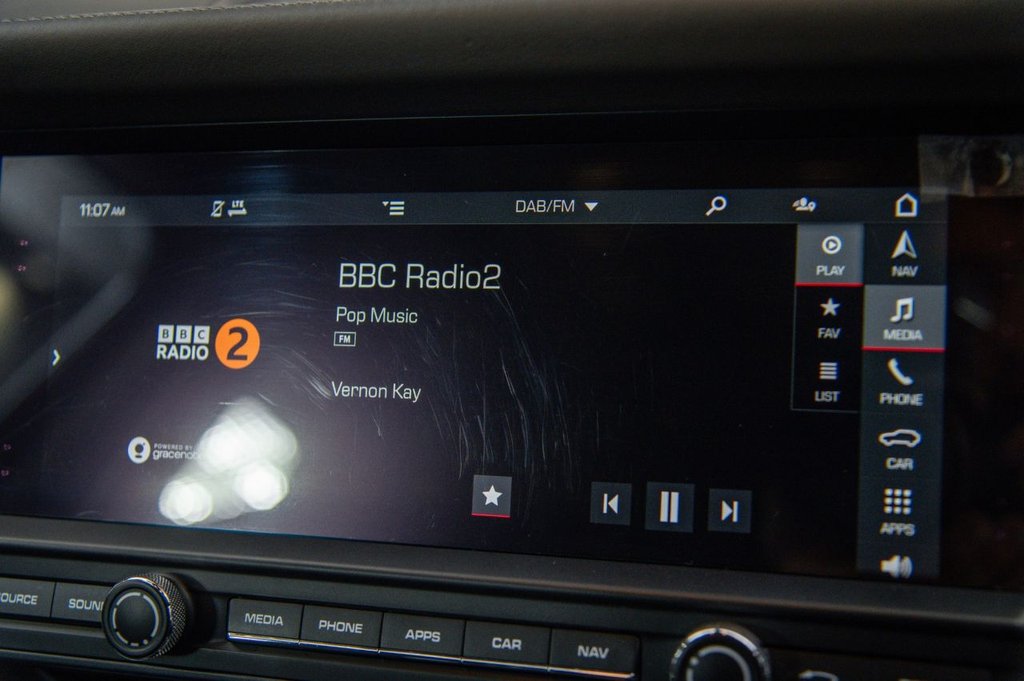 Used Porsche Macan 2020 for sale - 76400497: Photo 41