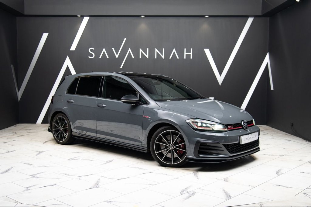 Used Volkswagen Golf 2019 for sale - 76642669: Photo 1