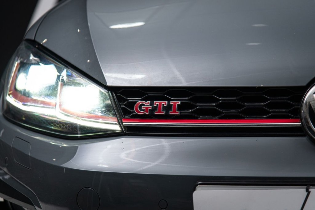 Used Volkswagen Golf 2019 for sale - 76642669: Photo 15