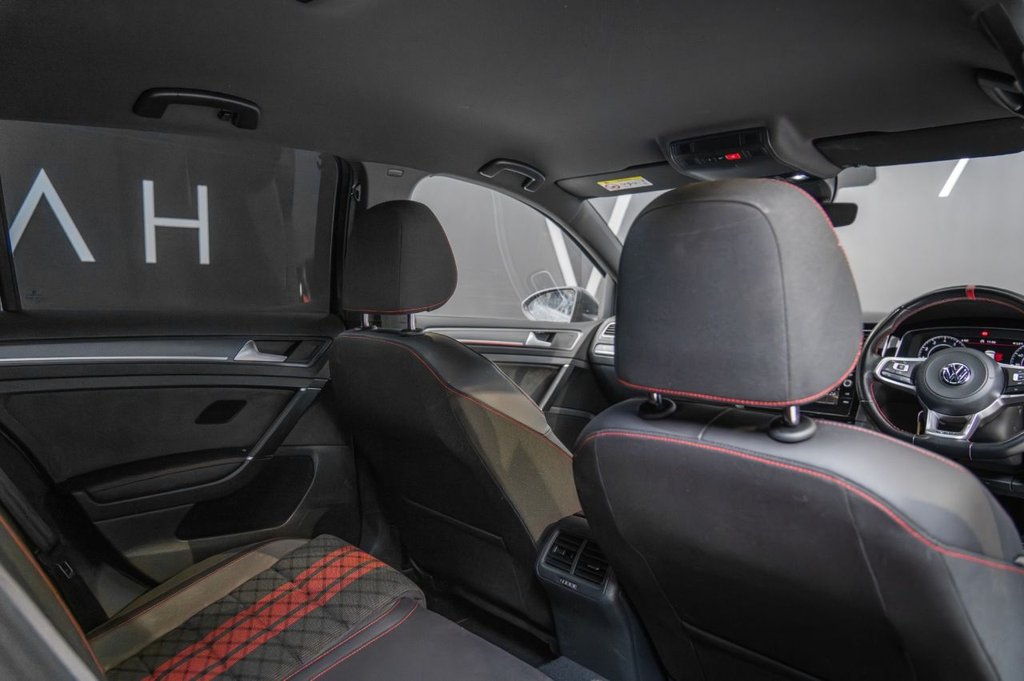 Used Volkswagen Golf 2019 for sale - 76642669: Photo 18