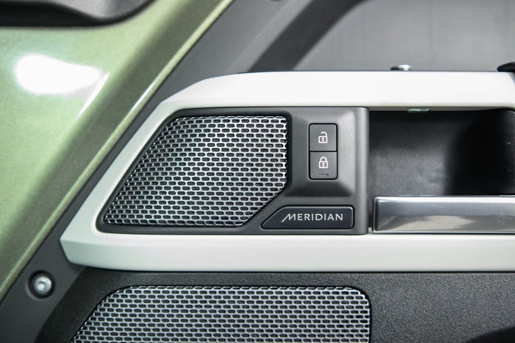 Used Land Rover Defender 2021 for sale - 77498770: Photo 24