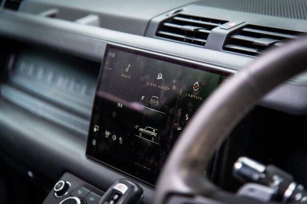 Used Land Rover Defender 2022 for sale - 75642815: Photo 28