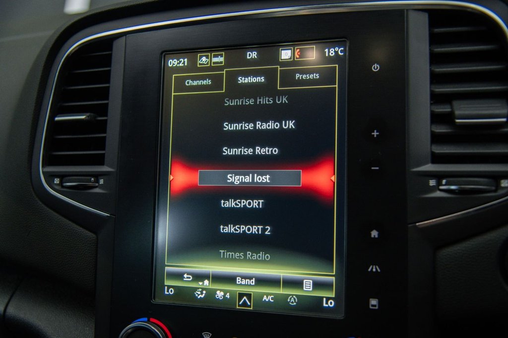 Used Renault Megane 2019 for sale - 76570499: Photo 32