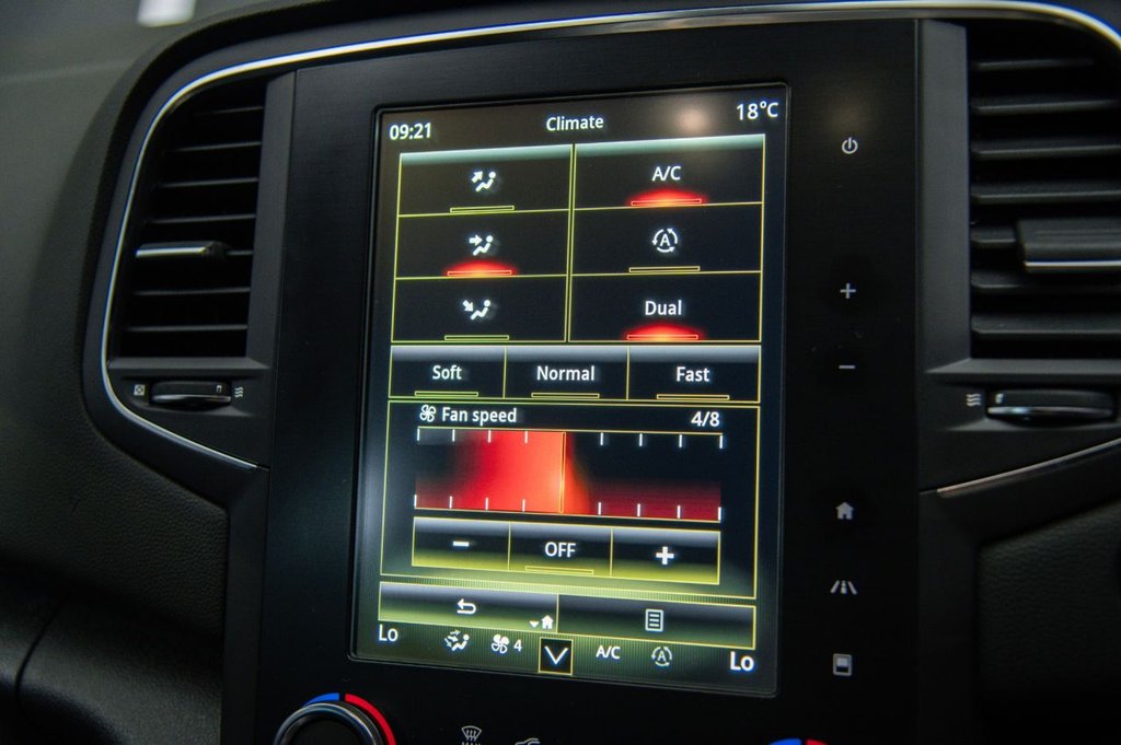 Used Renault Megane 2019 for sale - 76570499: Photo 34