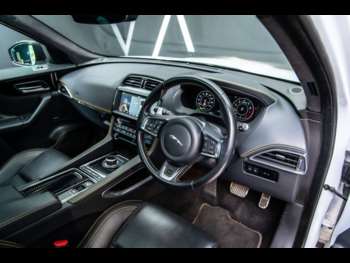 Used Jaguar F-Pace 2020 for sale - 74448519: Photo