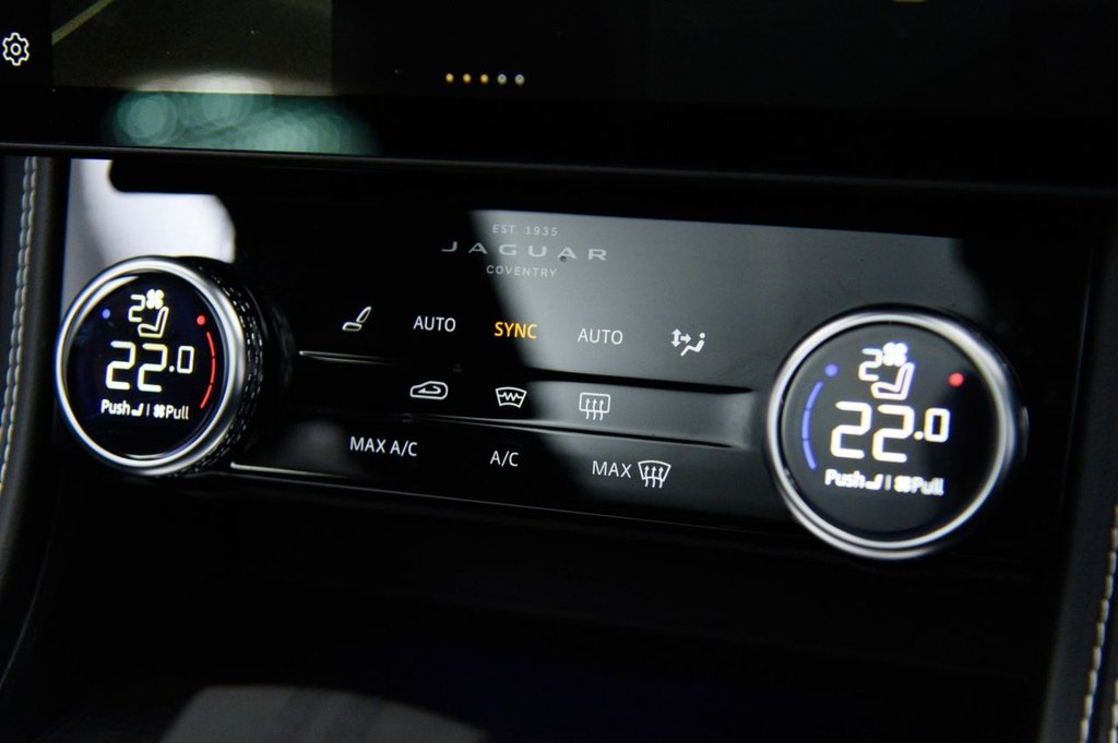 Used Jaguar F-Pace 2021 for sale - 76841325: Photo 15