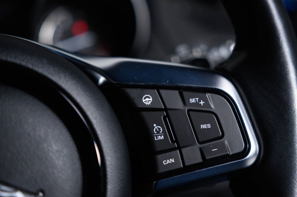 Used Jaguar F-Type 2018 for sale - 77153681: Photo 30