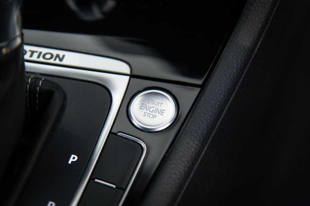 Used Volkswagen Golf 2019 for sale - 76582571: Photo 20