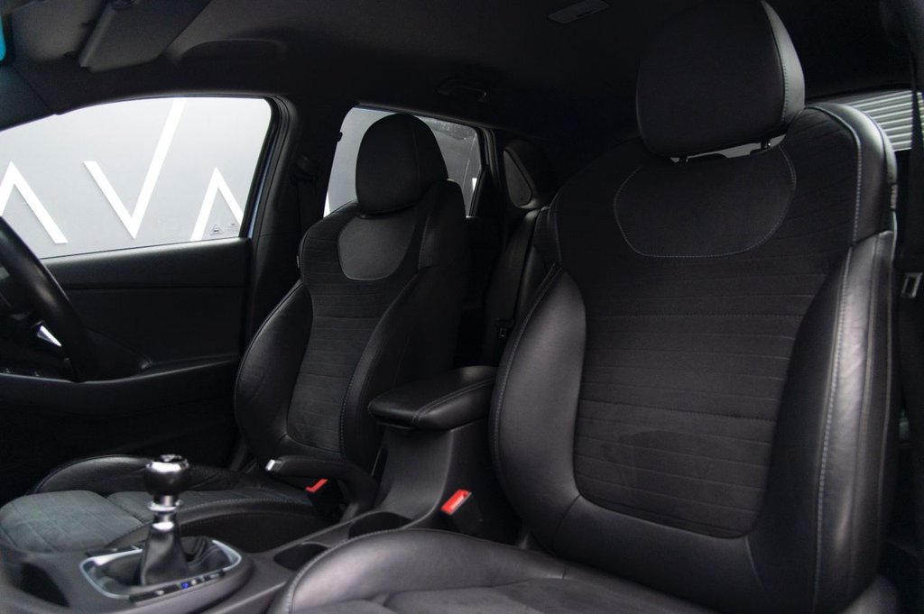 Used Hyundai i30 2018 for sale - 76686318: Photo 10