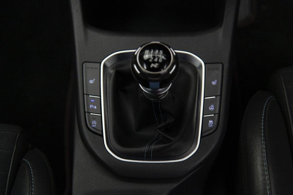 Used Hyundai i30 2018 for sale - 76686318: Photo 14