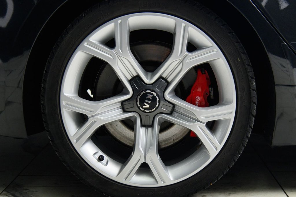 Used Kia Stinger 2017 for sale - 77089235: Photo 7