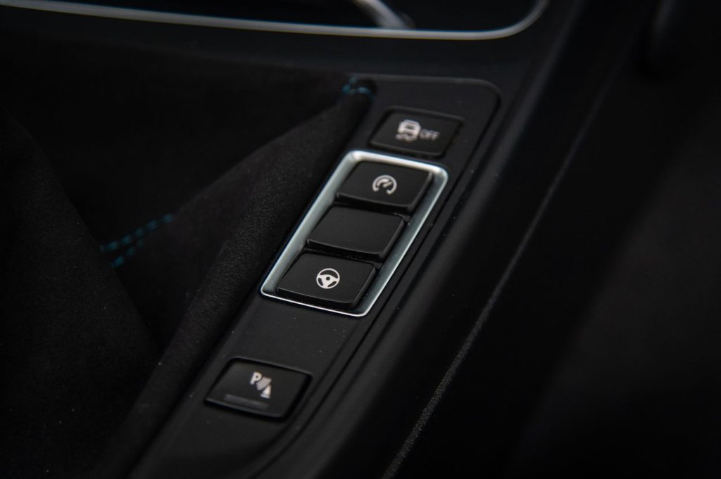 Used BMW M2 2018 for sale - 76010350: Photo 32