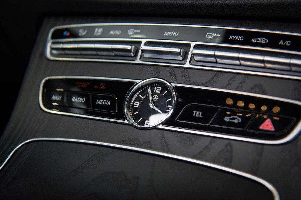 Used Mercedes-Benz E Class 2020 for sale - 76304309: Photo 22