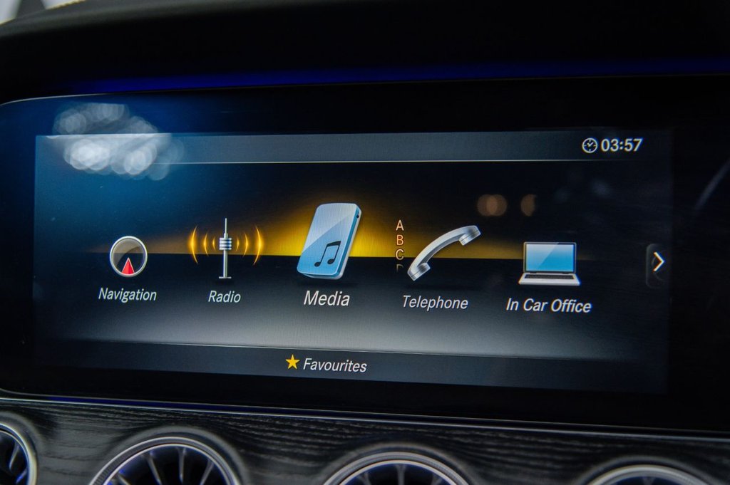 Used Mercedes-Benz E Class 2020 for sale - 76304309: Photo 39