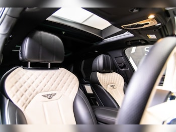Used Bentley Bentayga 2023 for sale - 77056454: Photo