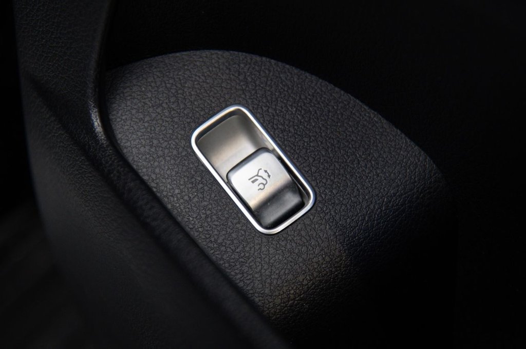 Used Mercedes-Benz GLE 2020 for sale - 76333619: Photo 25